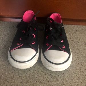 Toddler girls black and pink converse size 10